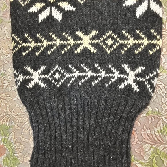 VINTAGE FIGGJO Men's Sweater - Picture 8 of 11